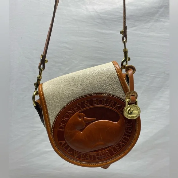 VINTAGE Dooney & Bourke Big duck Crossbody -Shoulder-BAG LEATHER WOMENS BEAUTY - Picture 2 of 16